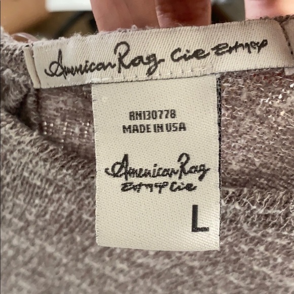 Long sleeve open back top - Picture 5 of 6